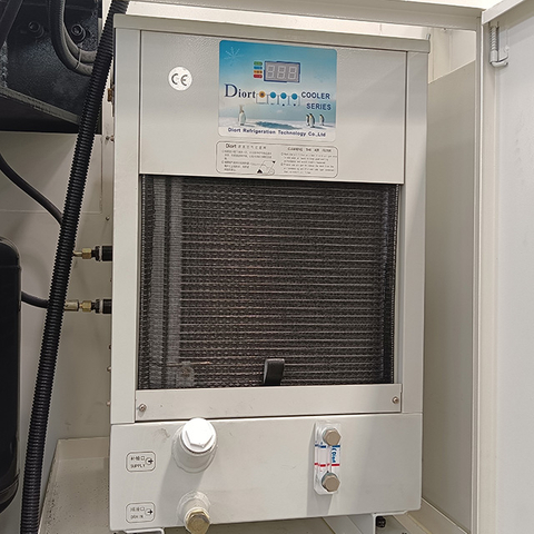 Вертикальный обрабатывающий центр VMC1580